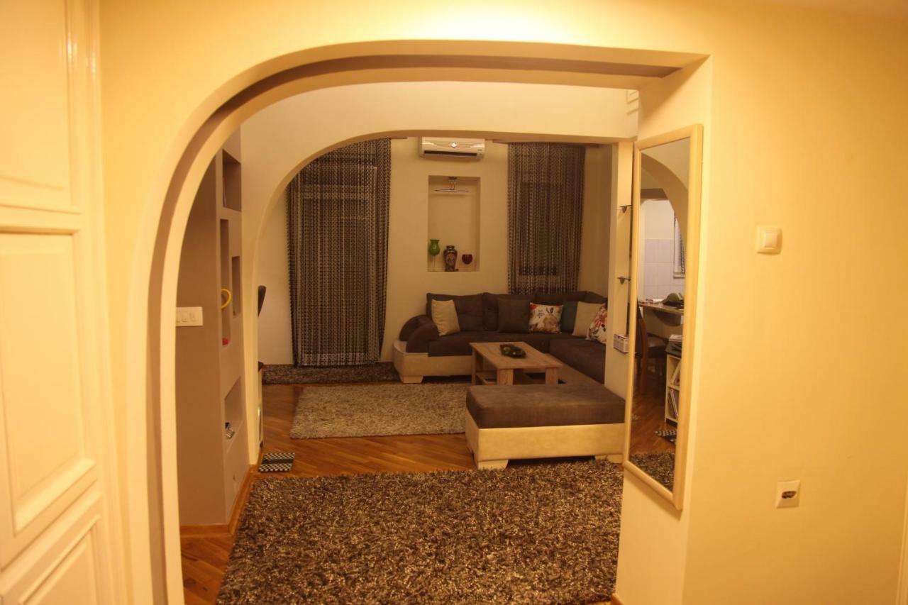 Apartment No 5 พริสตีนา ภายนอก รูปภาพ